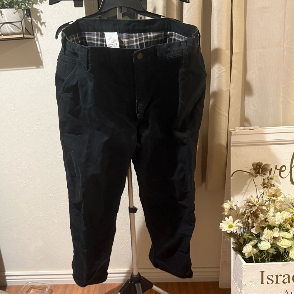 New Carhartt flannel lined Pants 42x30.
Men